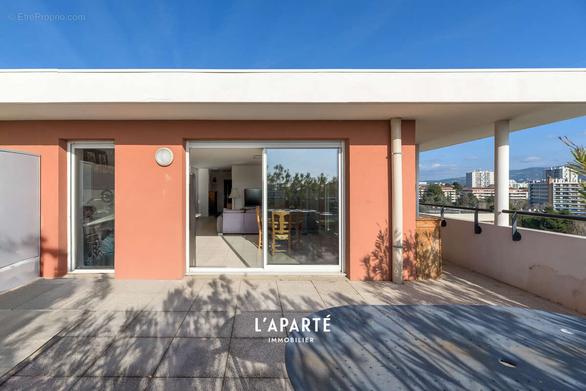 Appartement à MARSEILLE-13E