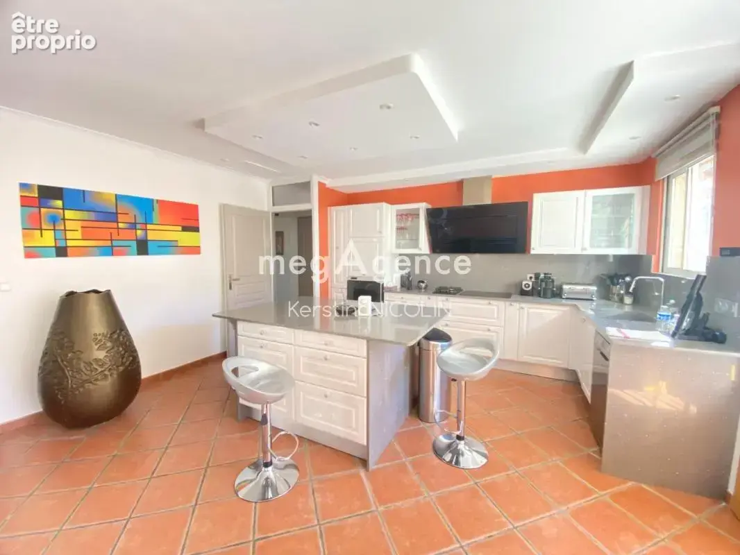 Superbe villa à Néoules, proche du village - photo 6