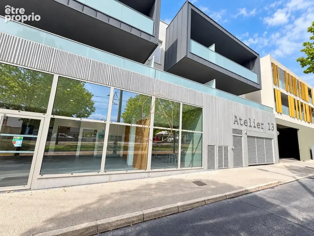 Commerce 239 m² à vendre à Castelnau-Le-Lez (34170) - photo 2