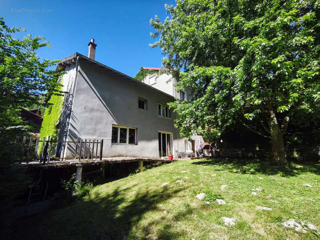 Belle maison familiale de 184 m2 sur terrain de 1 311 m2 - photo 4