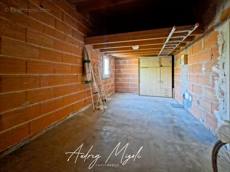 Maison de plain-pied de 90m², proche commerces, avec garage, terrain plat et clôturé - photo 11
