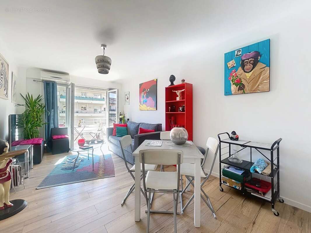 Appartement à LE CANNET