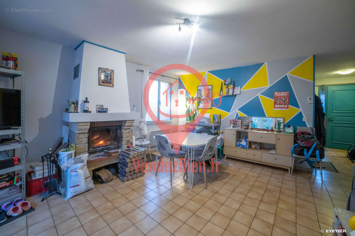 Maison à BRECY