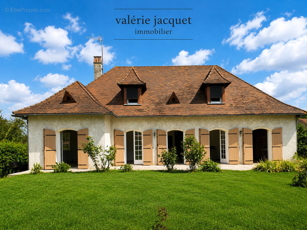 Maison à MONTPON-MENESTEROL
