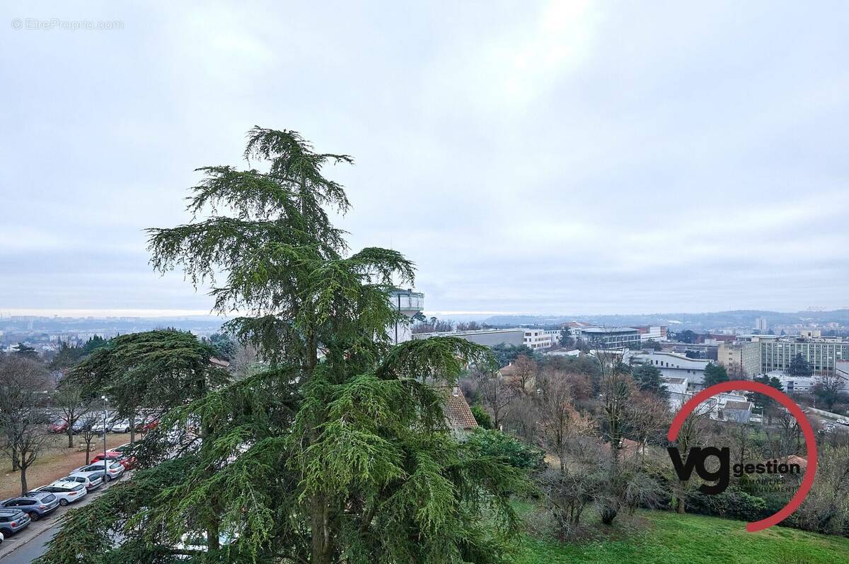 Appartement à OULLINS