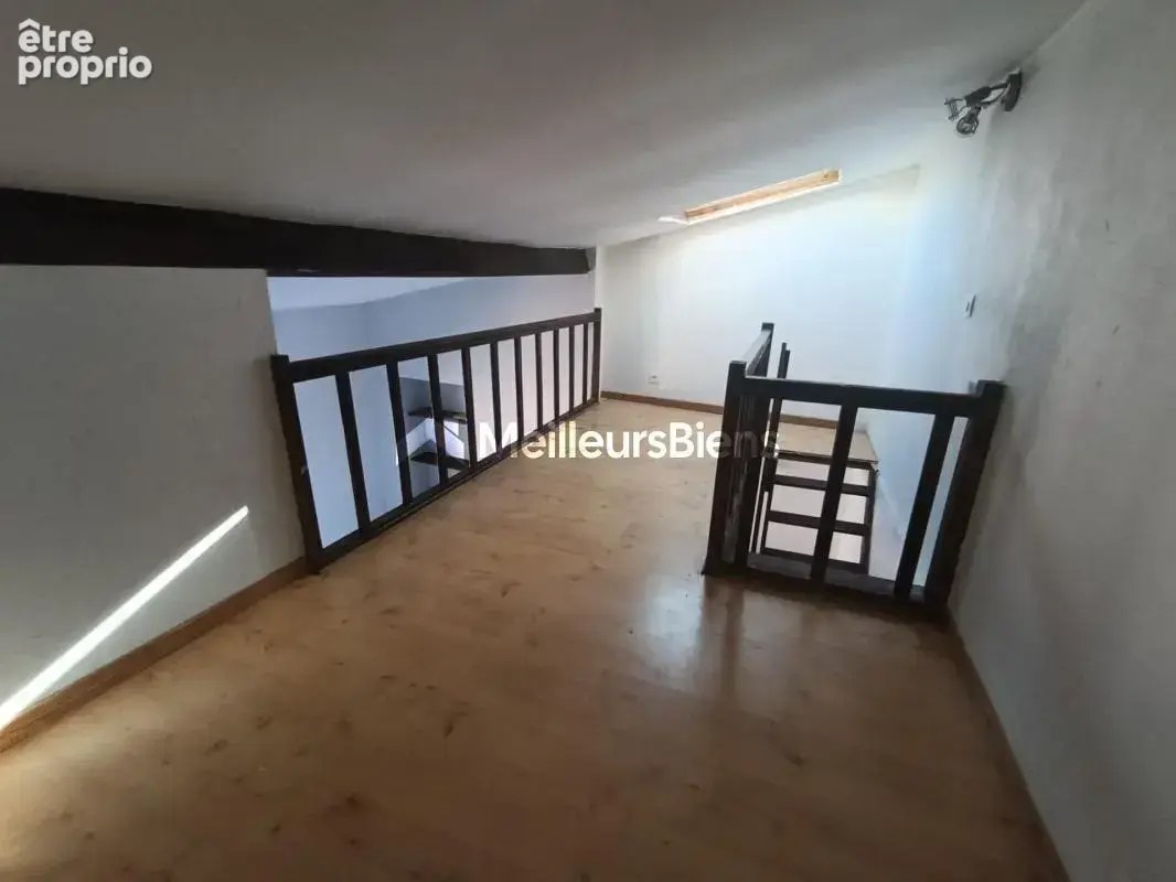 Maison avec grand garage  et studio indépendant - photo 12