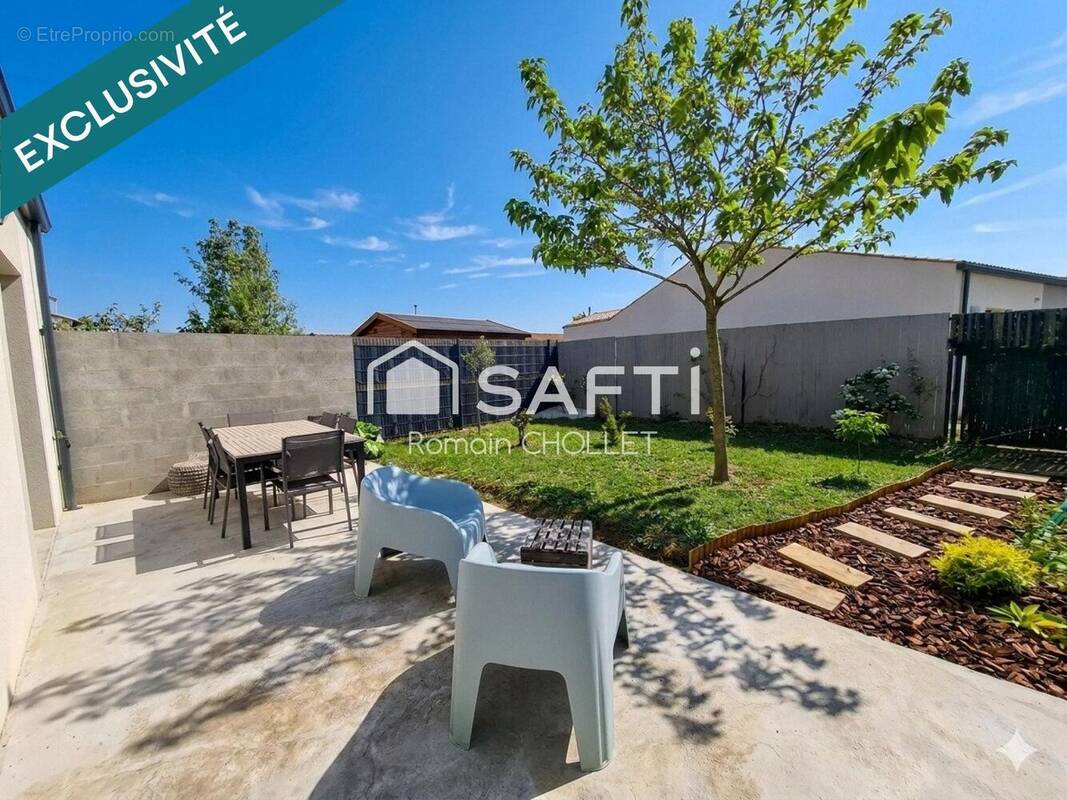 Photo 1 - Maison à ANGLIERS