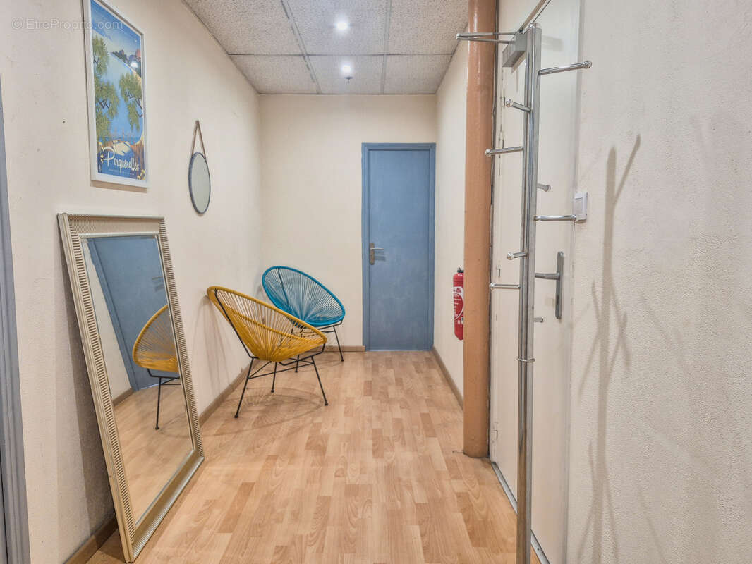 Local professionnel avec vue dégagée   Hyères centre-ville - photo 2