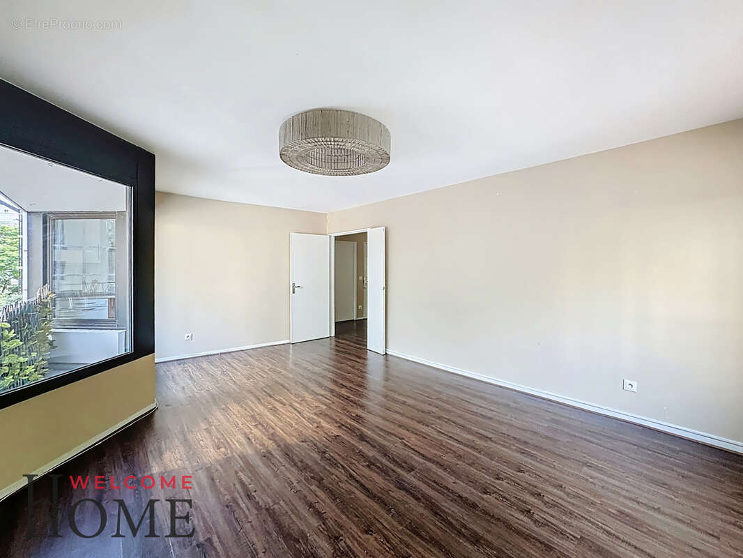 Appartement à LEVALLOIS-PERRET