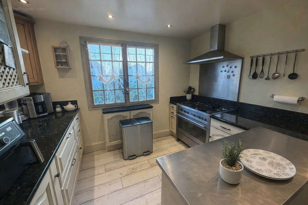 Maison à MAISONS-LAFFITTE