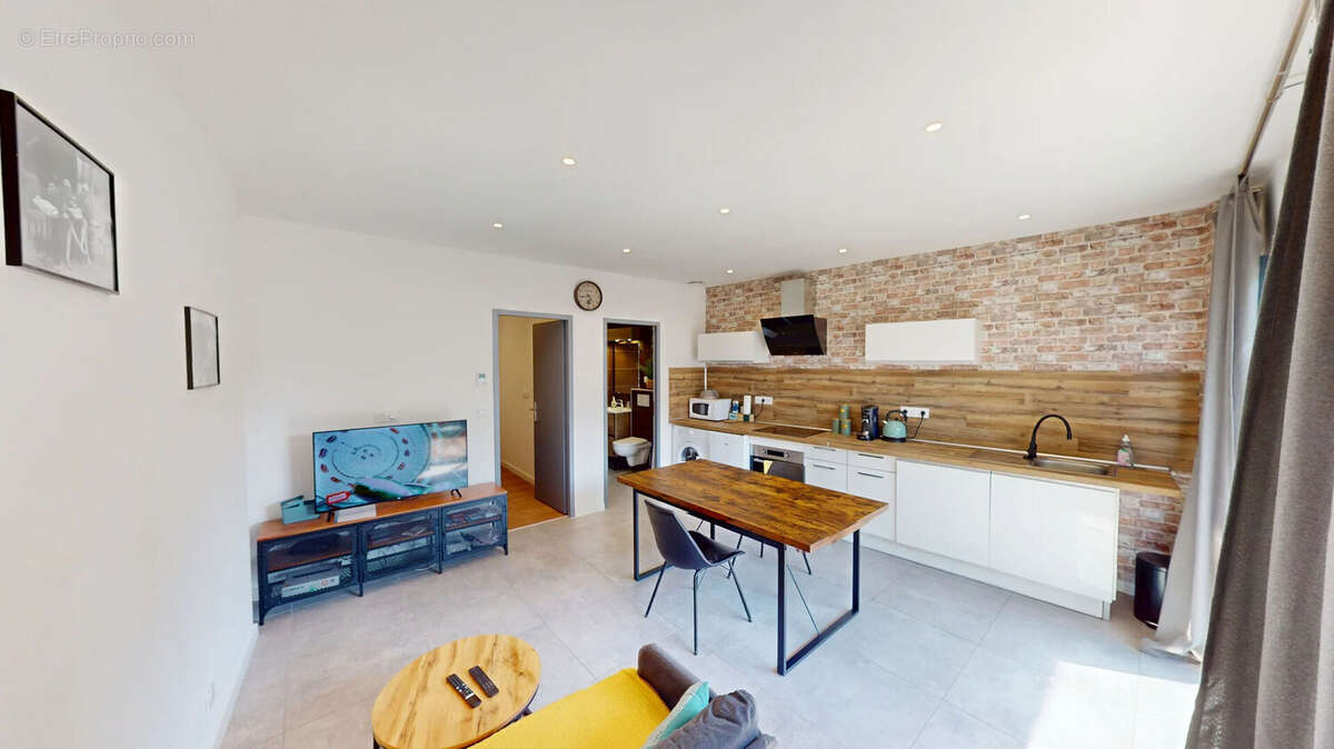 Gières ;Maison composée de deux appartements T2 - photo 9
