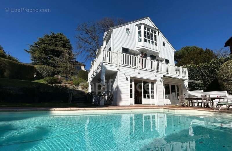 Maison à VAUCRESSON