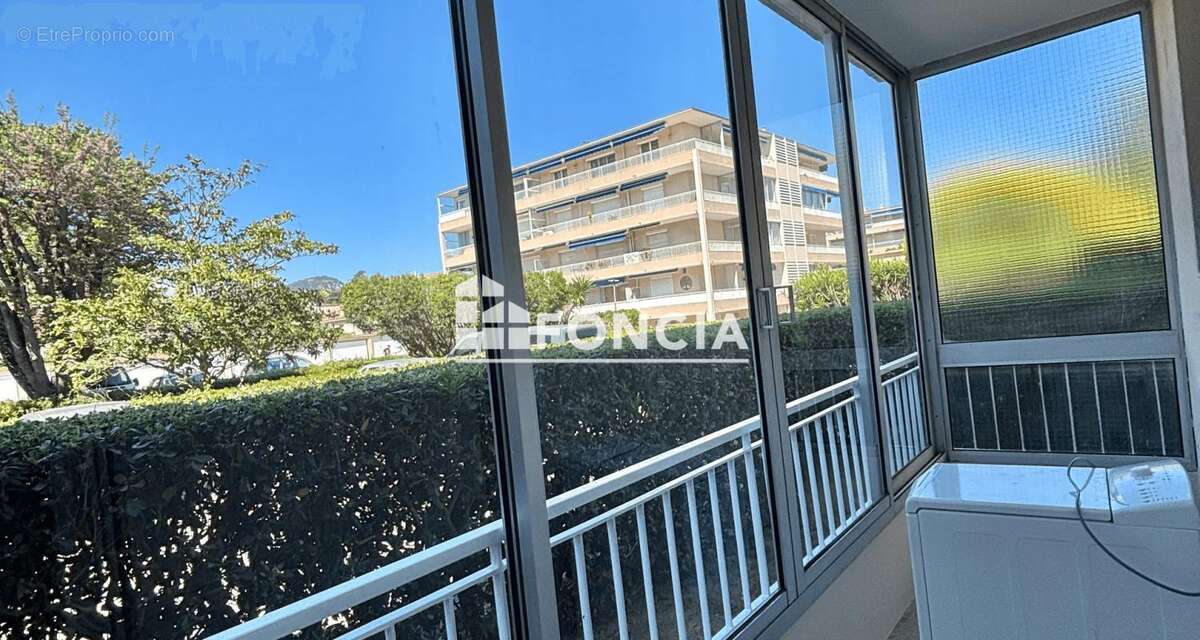 Appartement à SIX-FOURS-LES-PLAGES