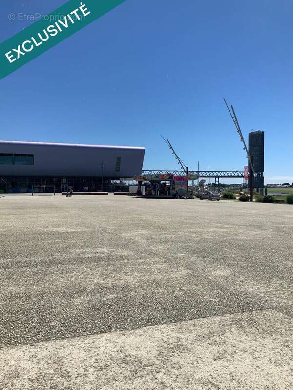 Commerce 1148 m² à Lorient  - photo 6