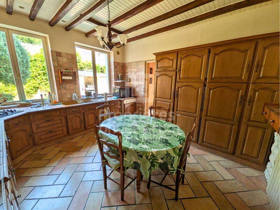 Maison La Charite Sur Loire 14 pièce(s) 445.88 m2 - photo 5