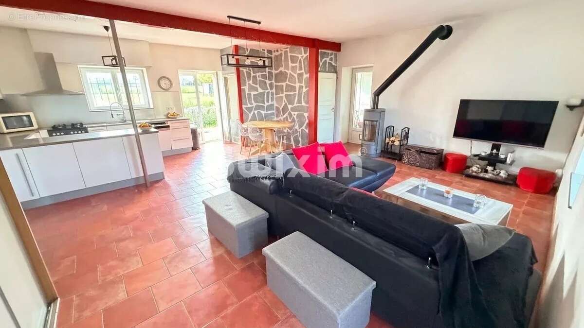 Maison à ATHEE