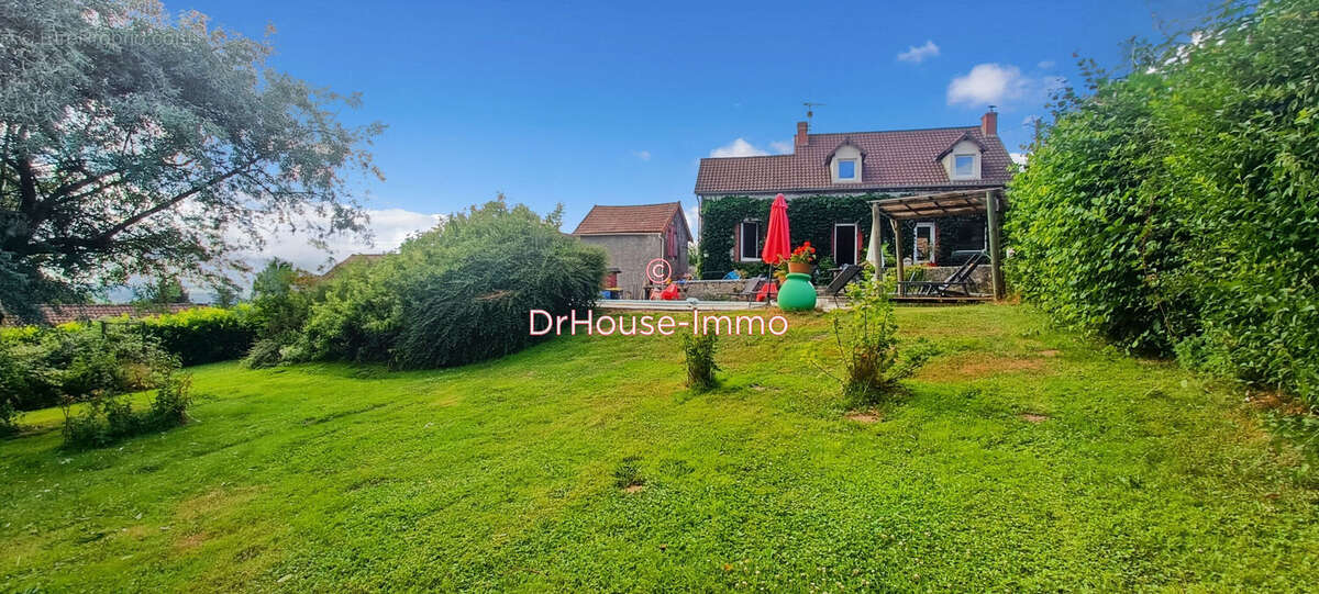 Maison à ECHASSIERES