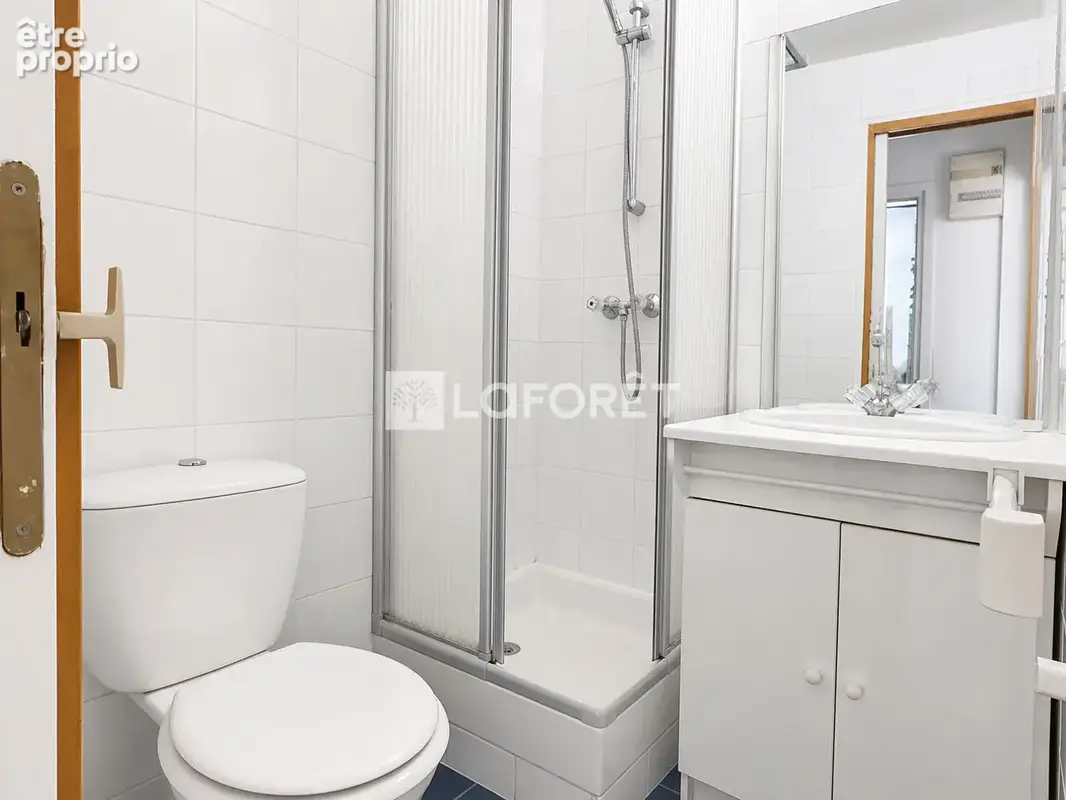 Appartement T2 - Mairie du 15ème - Metro Vaugirard - photo 6