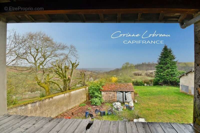 Maison à REGNIE-DURETTE