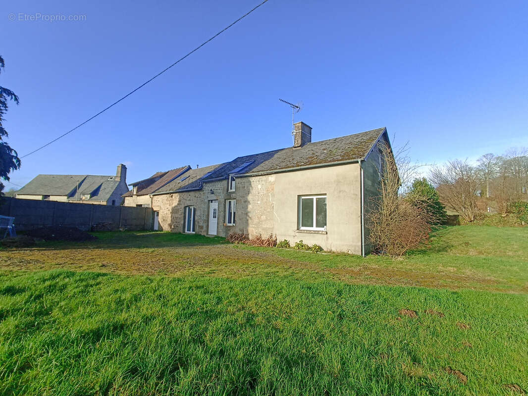 Maison à COULOUVRAY-BOISBENATRE