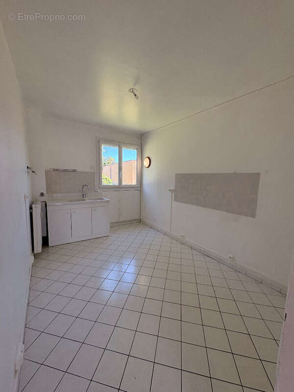Appartement Crepy En Valois 3 pièce(s) 62 m2 - photo 3