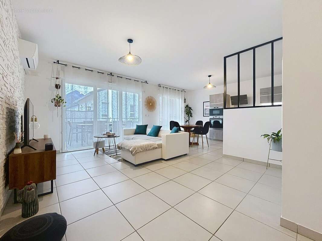 Appartement à VARCES-ALLIERES-ET-RISSET