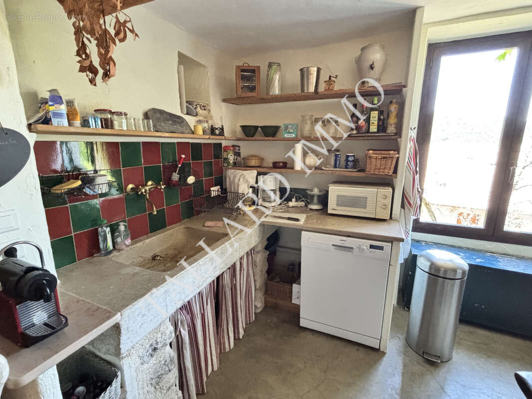 Venterol, maison 163 m2 + grages, caves et jardin. - photo 6
