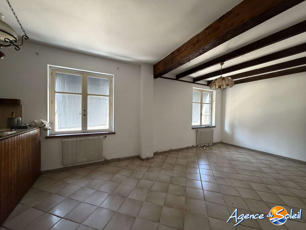 Maison 144 m² à Lezignan-Corbieres  - photo 2