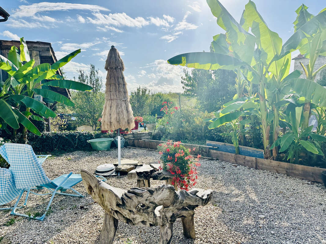 Maison à PUYJOURDES