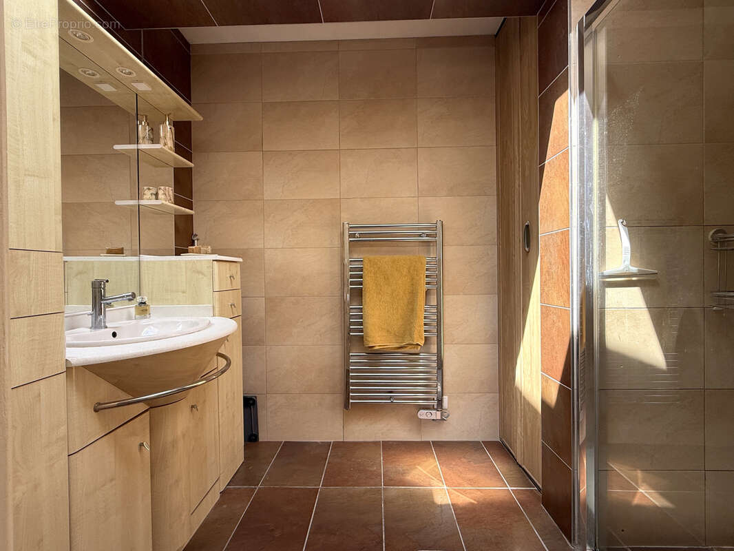 Mouzillon, centre-bourg - maison 5 chambres - grand sous-sol - jardin - photo 10
