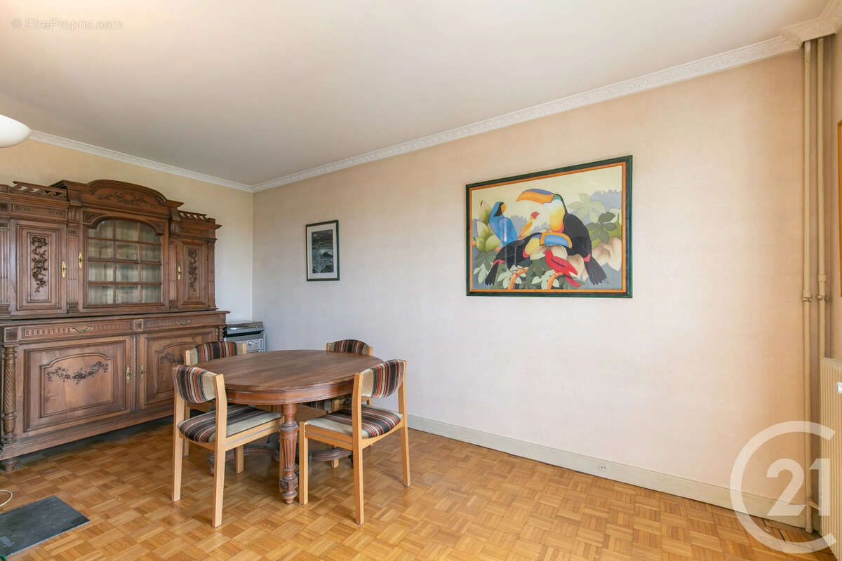 Appartement à CHAMPIGNY-SUR-MARNE