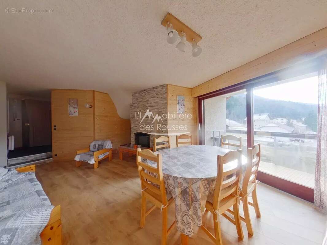 Appartement à LELEX