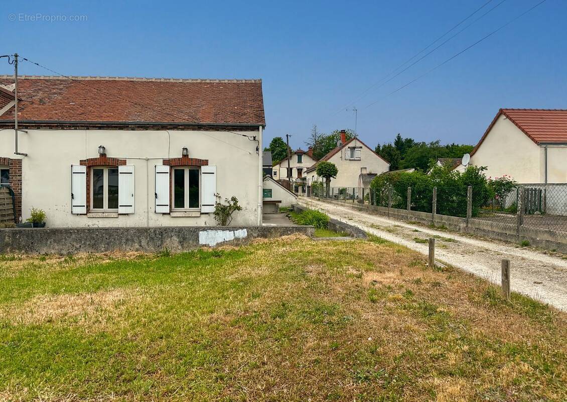 Maison à CHALETTE-SUR-LOING