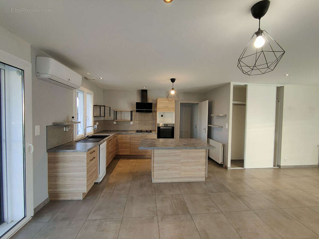 Maison à SAINT-POURCAIN-SUR-SIOULE