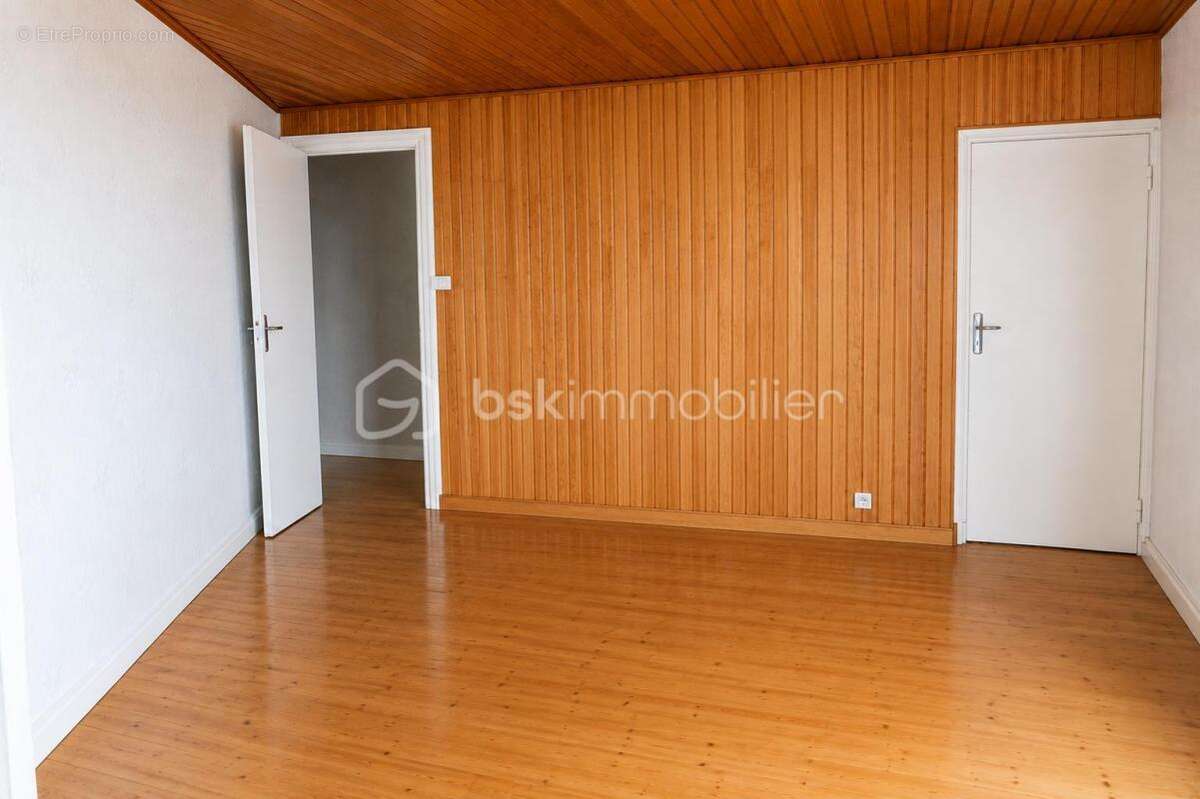 Maison de village 75 m² – terrasse panoramique – roiffieux (07100) - photo 11