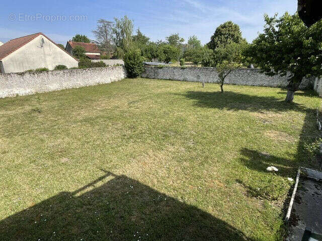 Maison 170 m² à Jouy-Sur-Morin  - photo 3