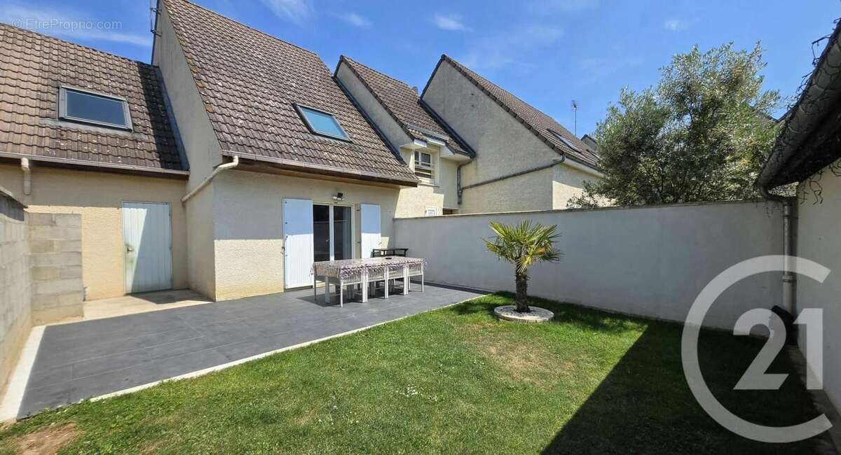 Maison à SAINT-MARTIN-LONGUEAU