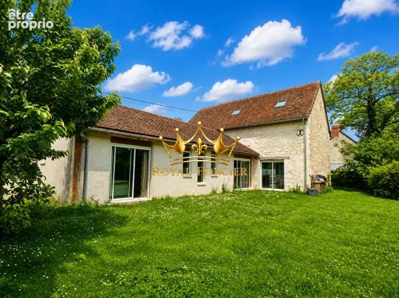Maison 165m², avec 3 chambres - Maison à DANGE-SAINT-ROMAIN