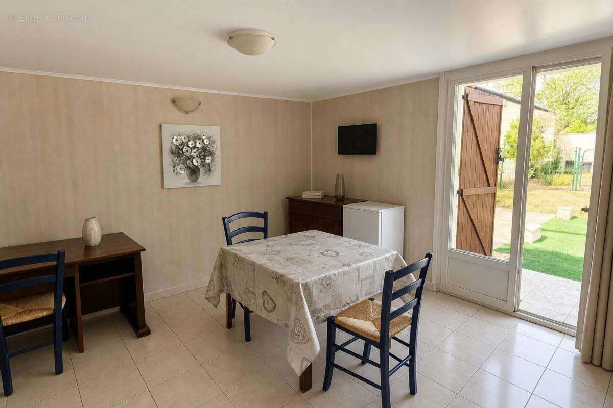 Ensemble immobilier de 400 m² - 5 appartements – Dordives - photo 12
