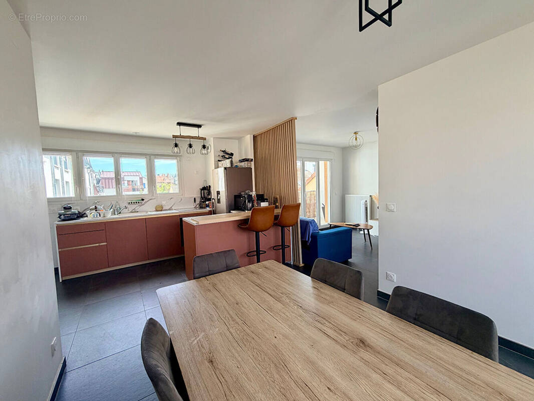 Appartement 3 pièces 67 m² · à Sartrouville · 67 m² · 380 000 €