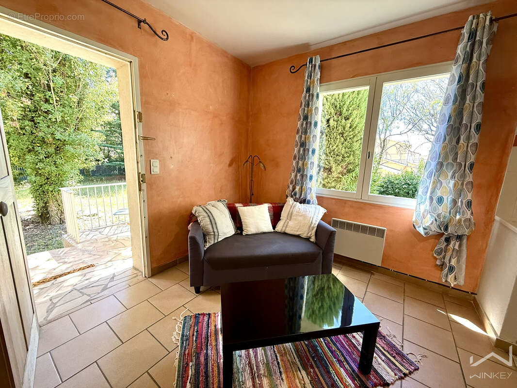 Maison à BOLLENE