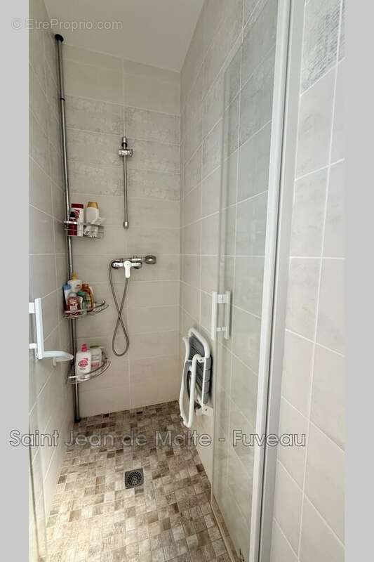 Maison à POURRIERES