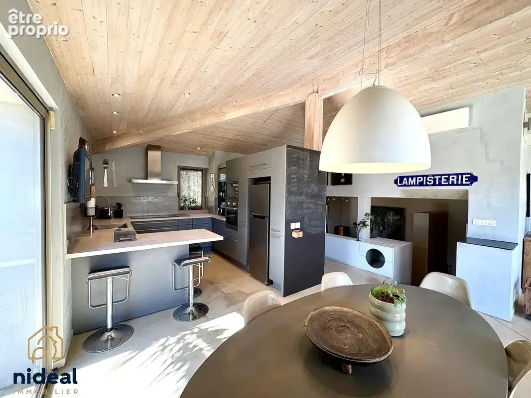Maison 173 m² à Junas  - photo 3
