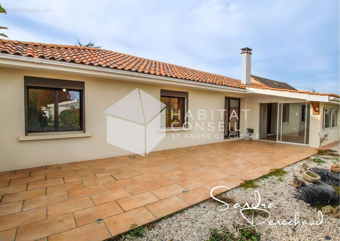 Maison à LES BILLAUX