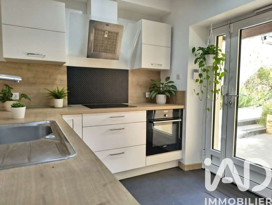 Photo 2 - Maison à SAINT-ARNOULT-EN-YVELINES