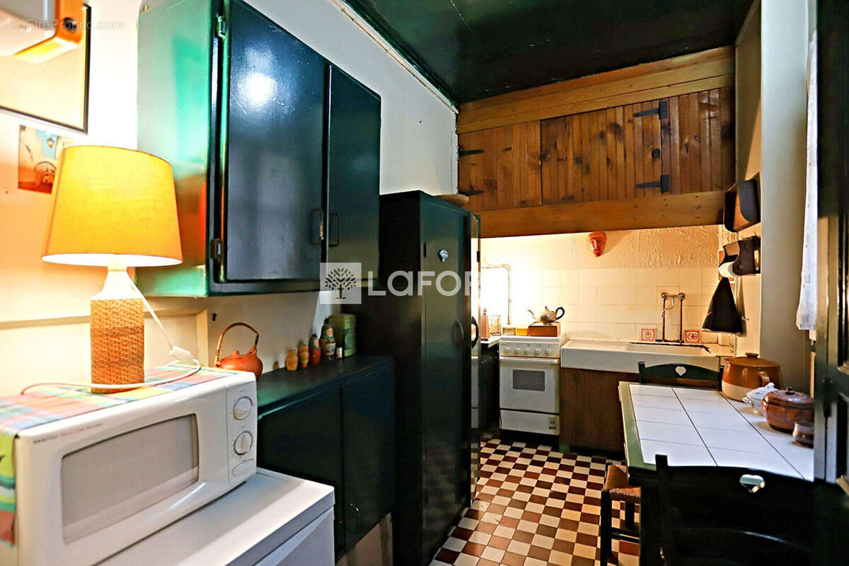 Appartement à PARIS-14E