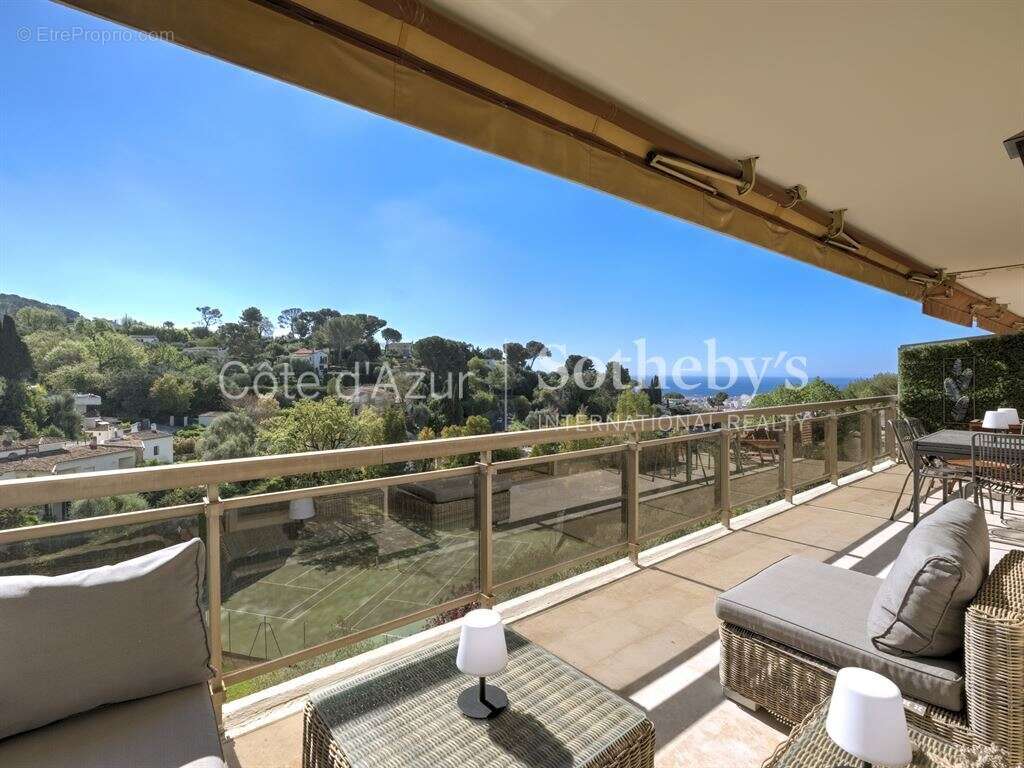 Appartement à LE CANNET