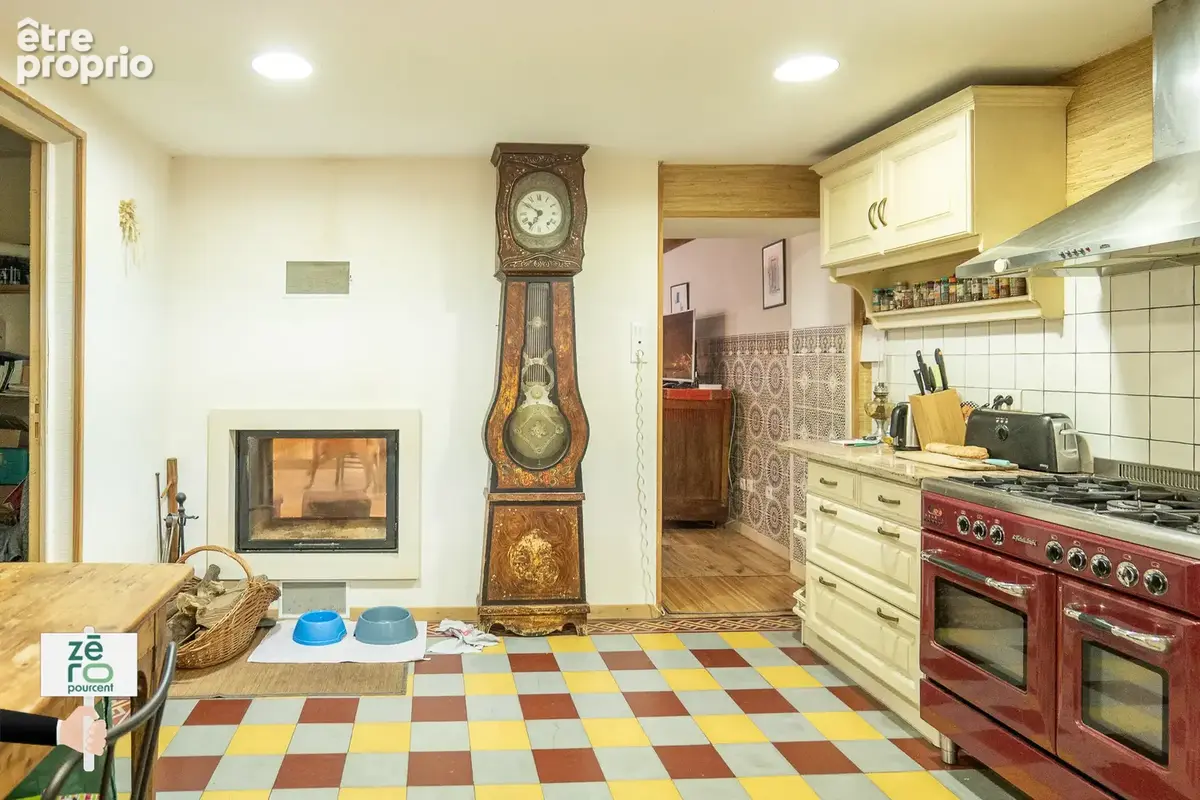 Maison familiale en pierre avec 4 chambres, bureau, garage et potentiel locatif à La Chaize-le-Vicomte - photo 17