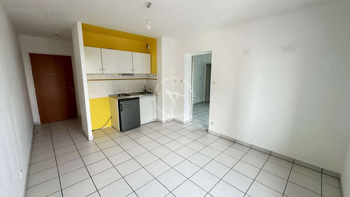 Appartement à INDRE