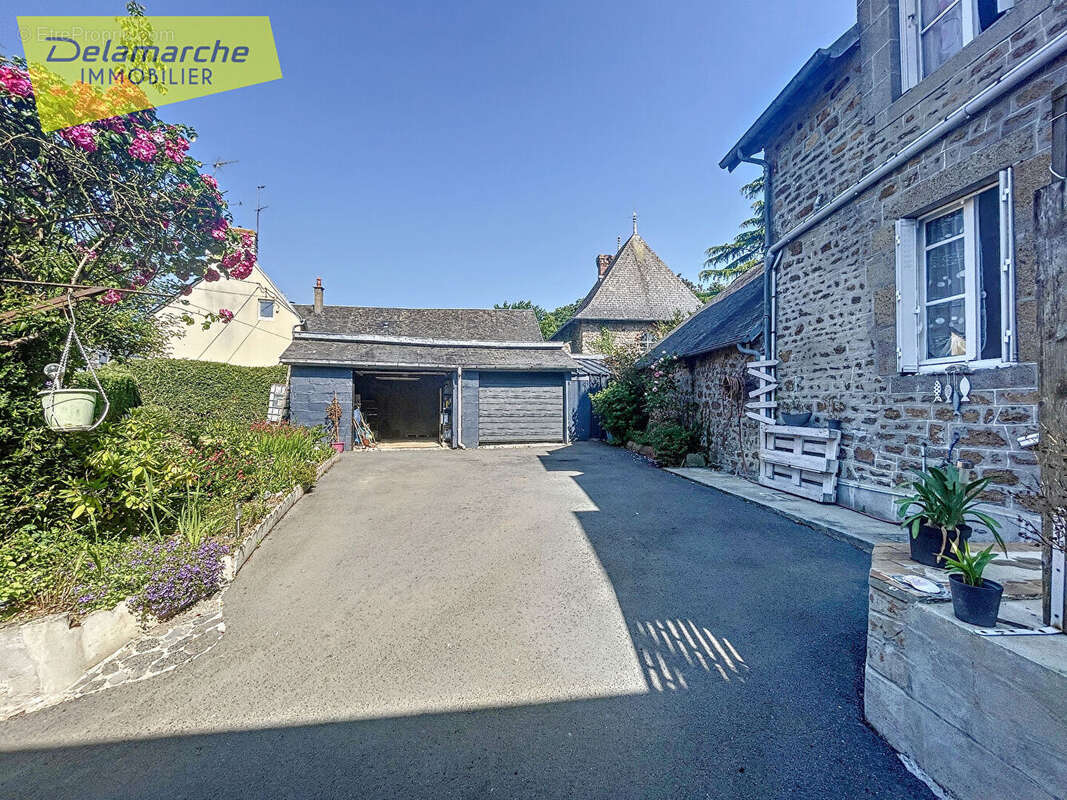 10 min AVRANCHES (50300) 10 min GRANVILLE (50400) maison à vendre à  Sartilly Baie Bocage (50530) 5 chambres , dépendances et te - photo 10